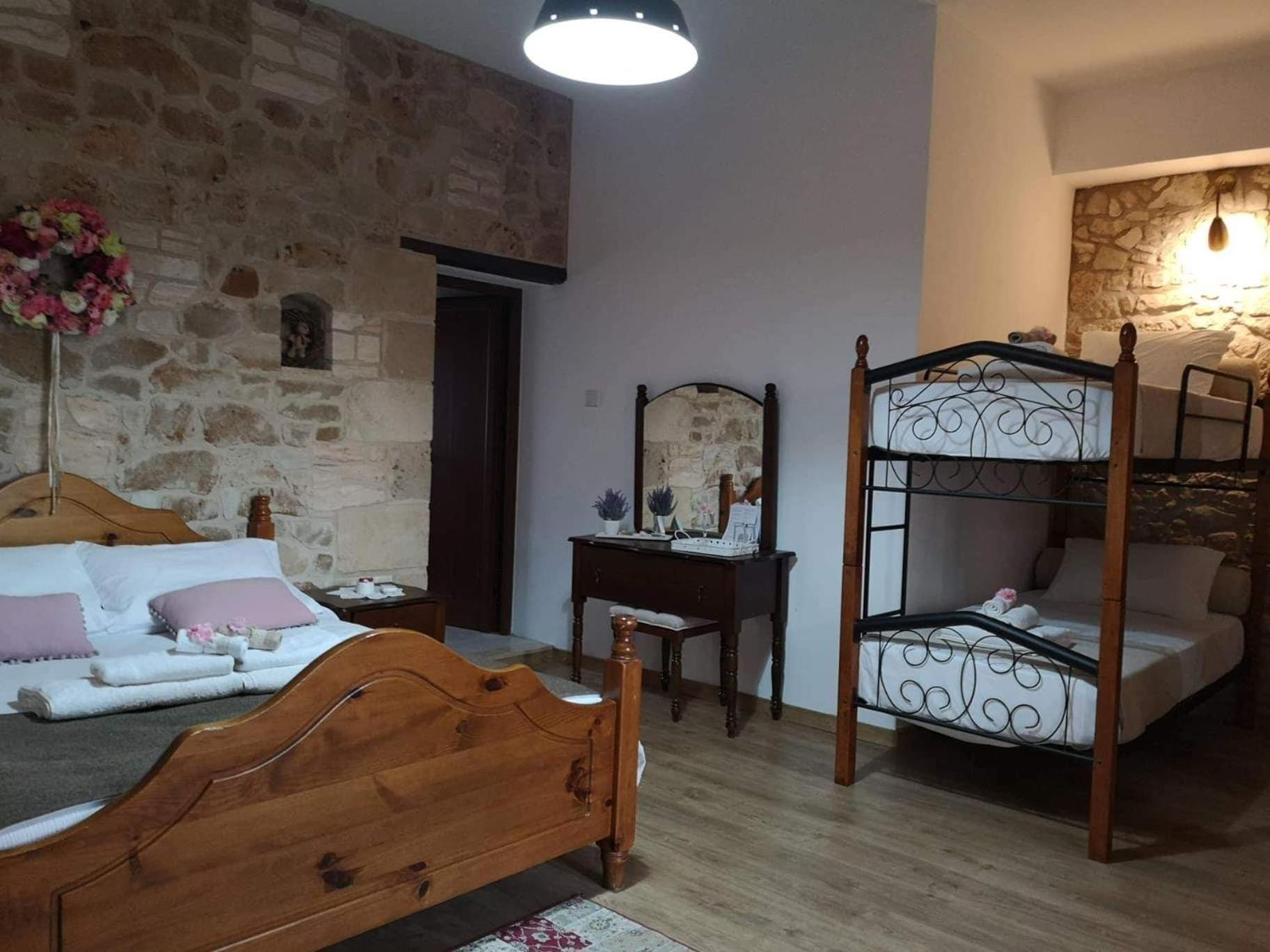 Hanna Koumi Boutique Hotel Kormakiti Pokoj fotografie